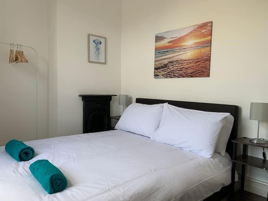 2 Double Bedroom Flat, Central Location Bristol Exterior foto